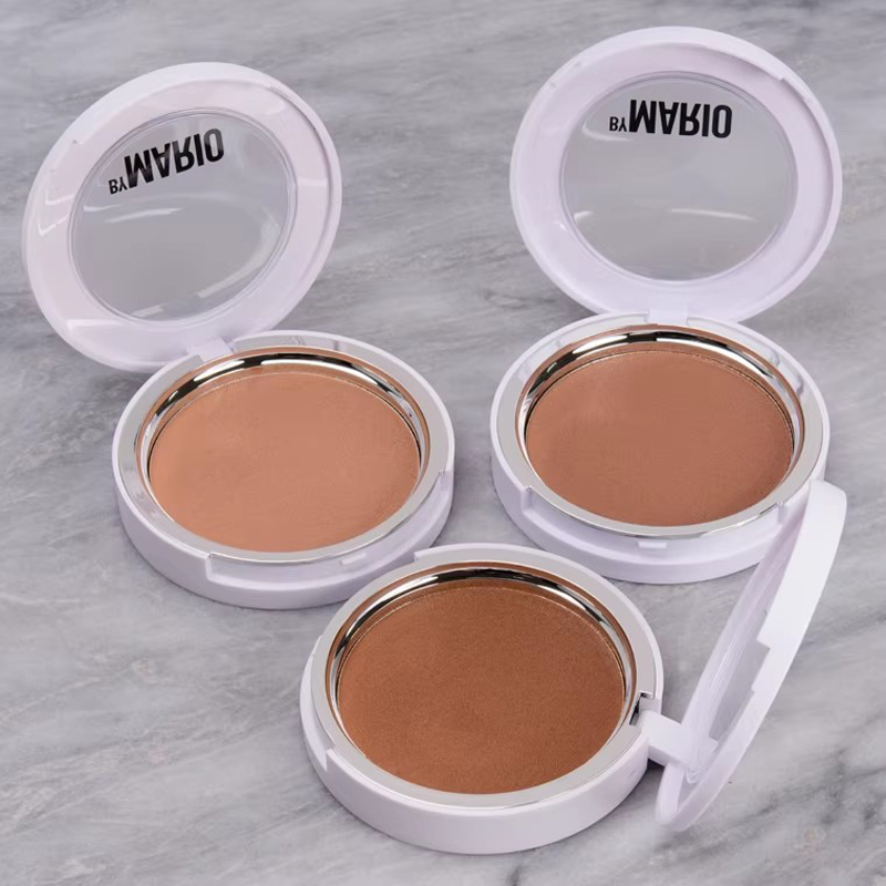 Fenty Beauty Makeup Highlighter - 5g Mario Silky Matte Bronzer: Стойкая